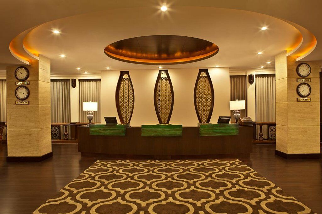 The Bristol Hotell Gurgaon Eksteriør bilde