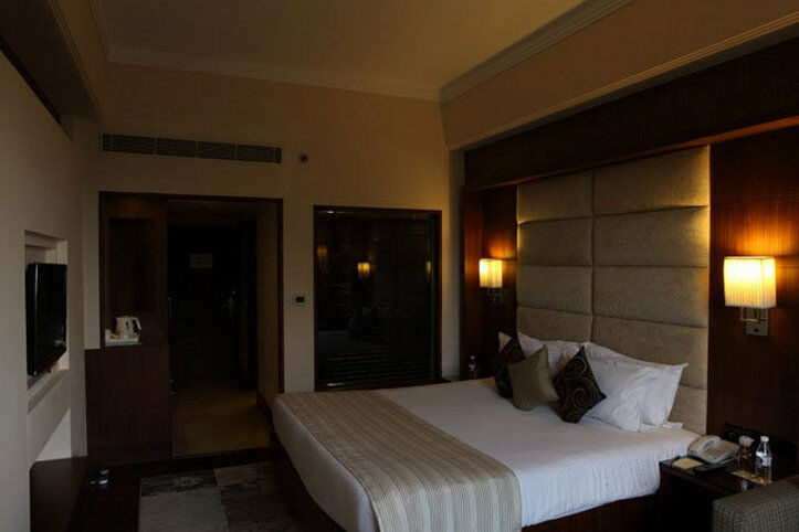 The Bristol Hotell Gurgaon Eksteriør bilde