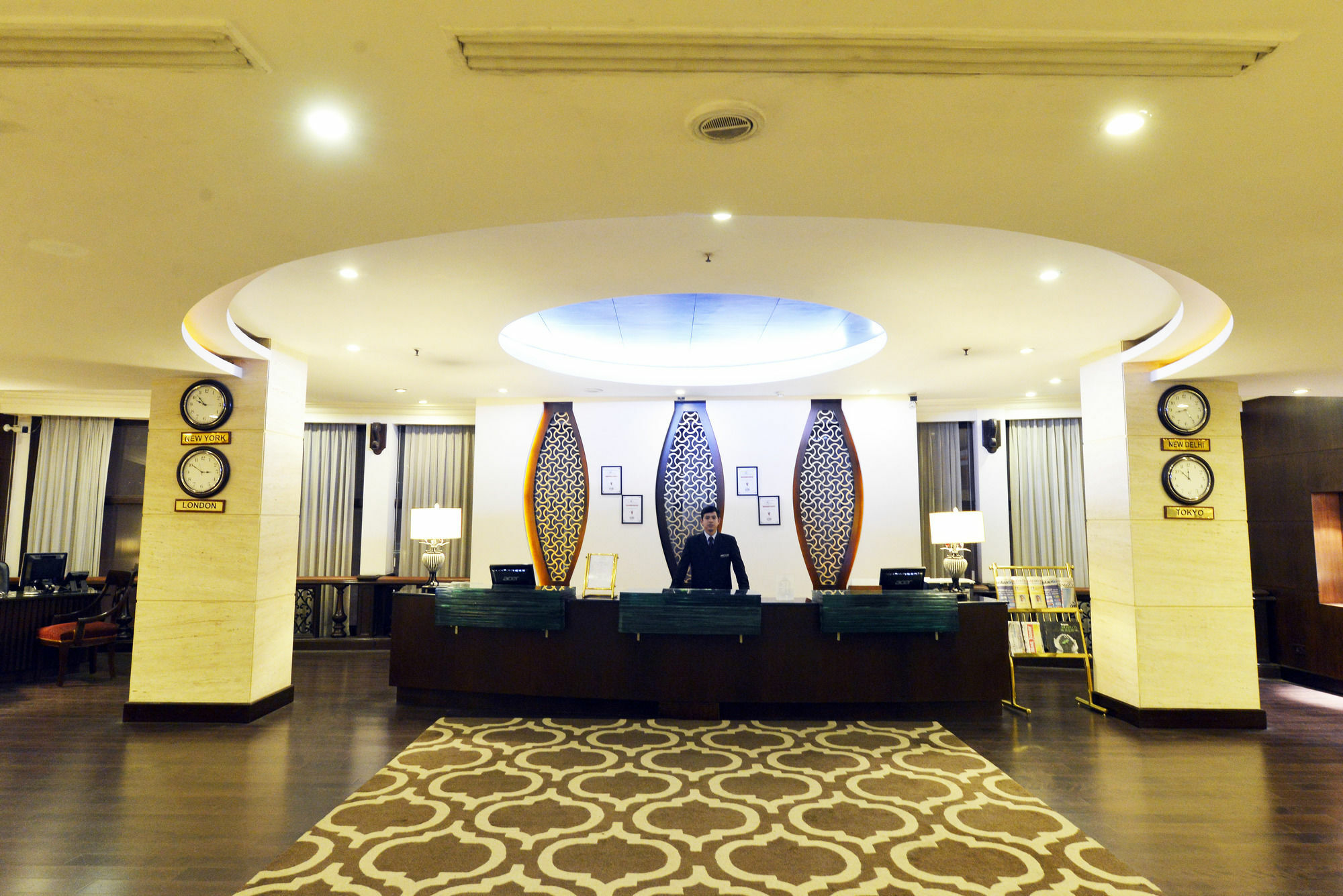 The Bristol Hotell Gurgaon Eksteriør bilde