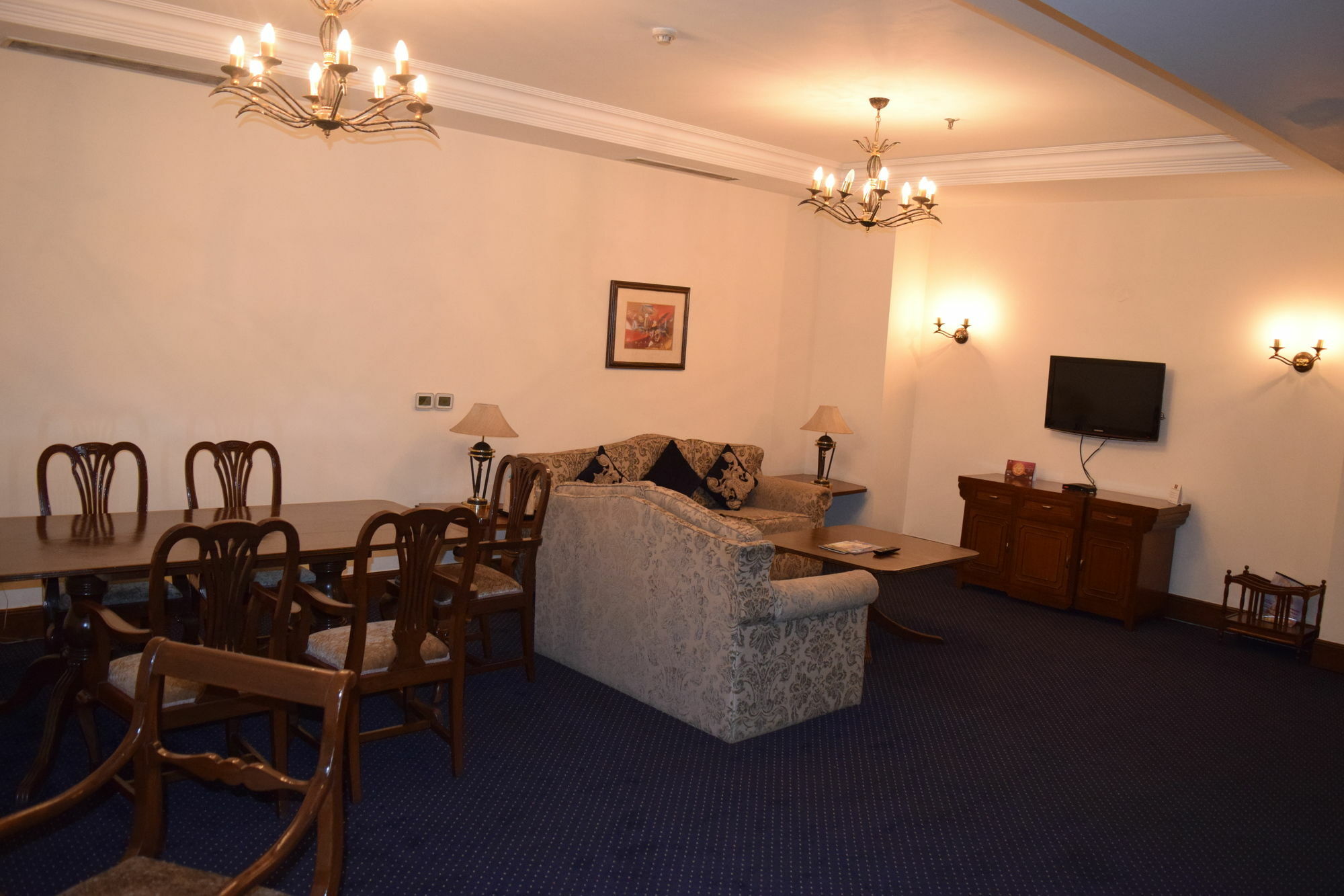 The Bristol Hotell Gurgaon Eksteriør bilde