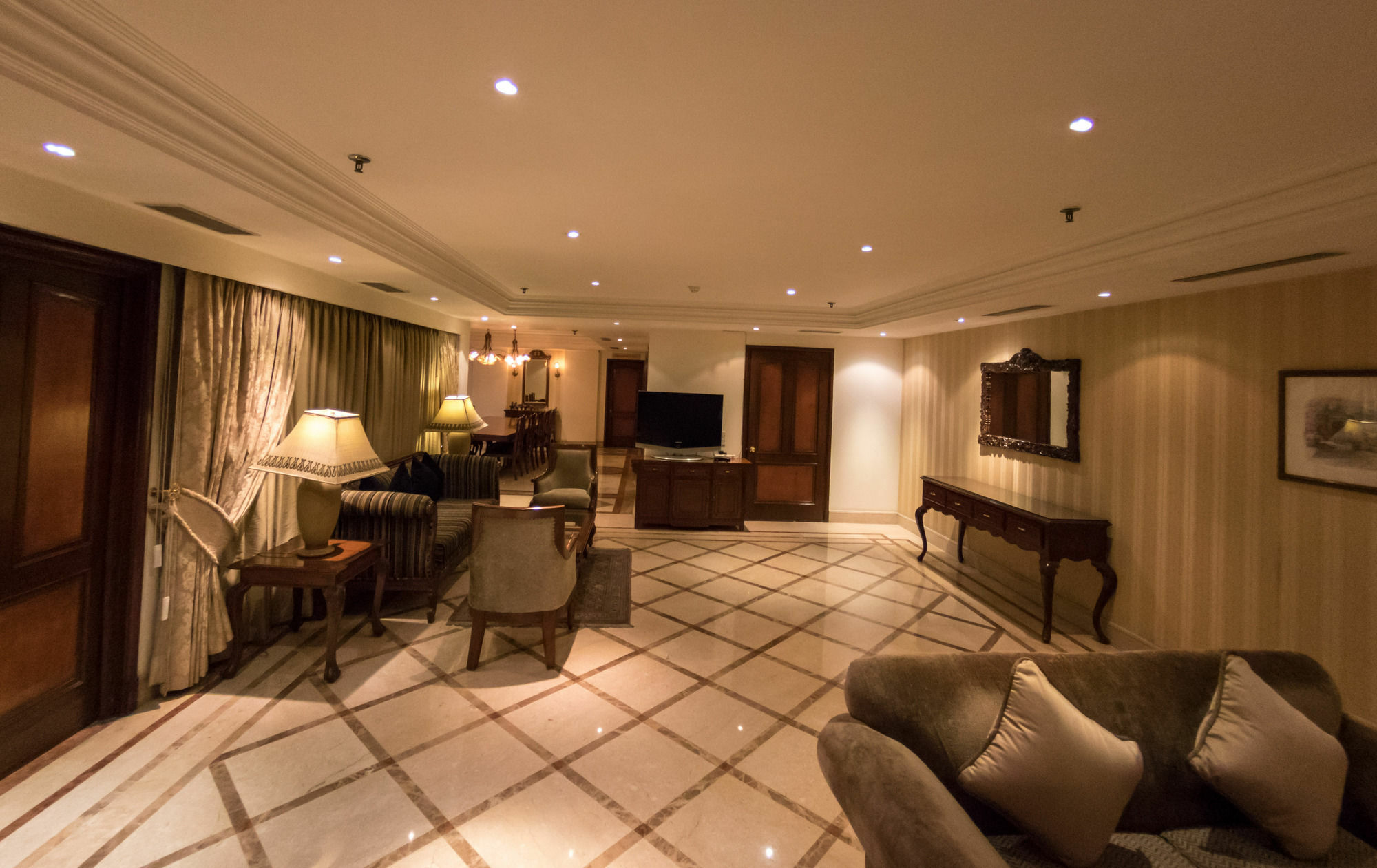 The Bristol Hotell Gurgaon Eksteriør bilde