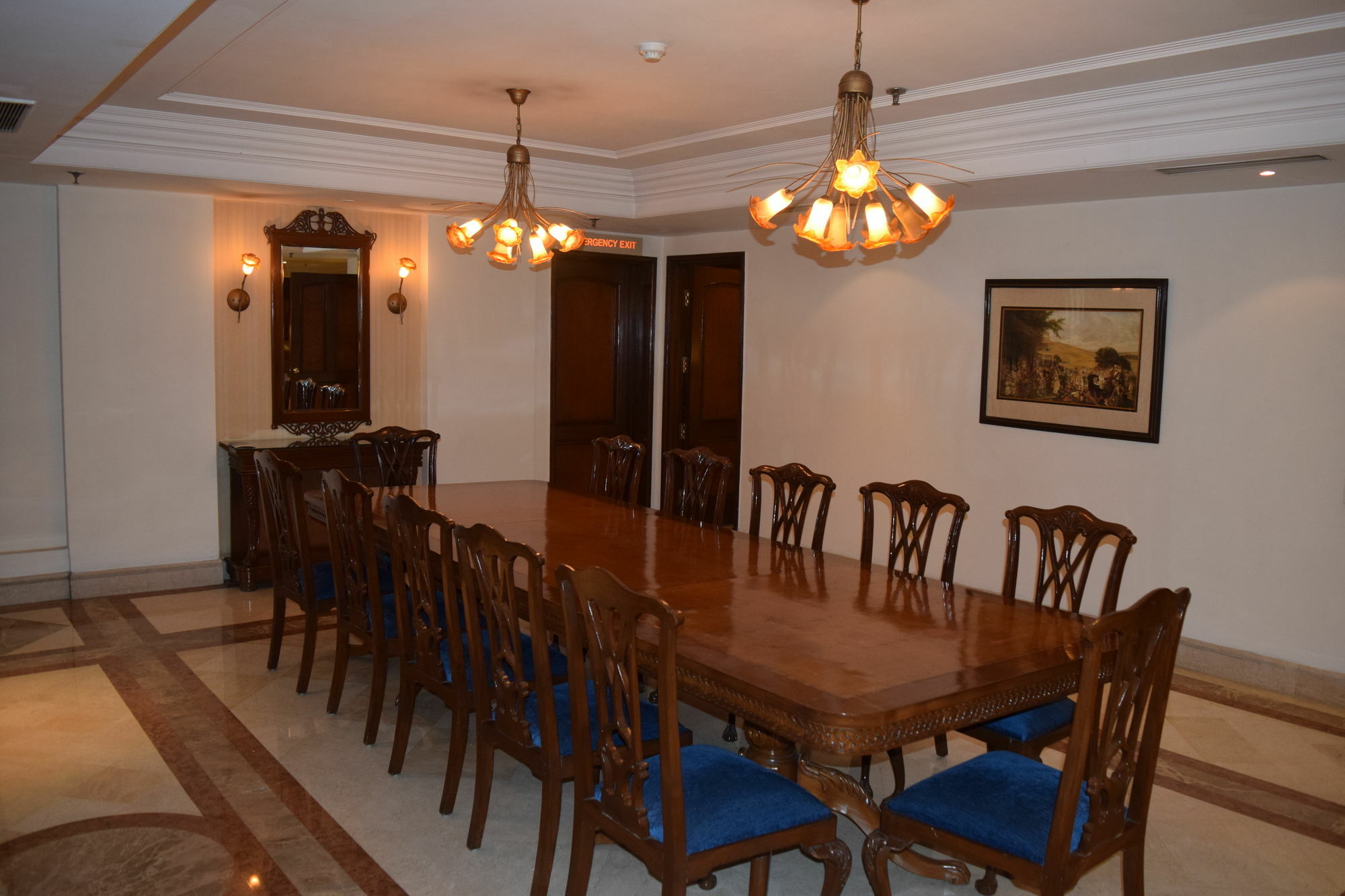 The Bristol Hotell Gurgaon Eksteriør bilde